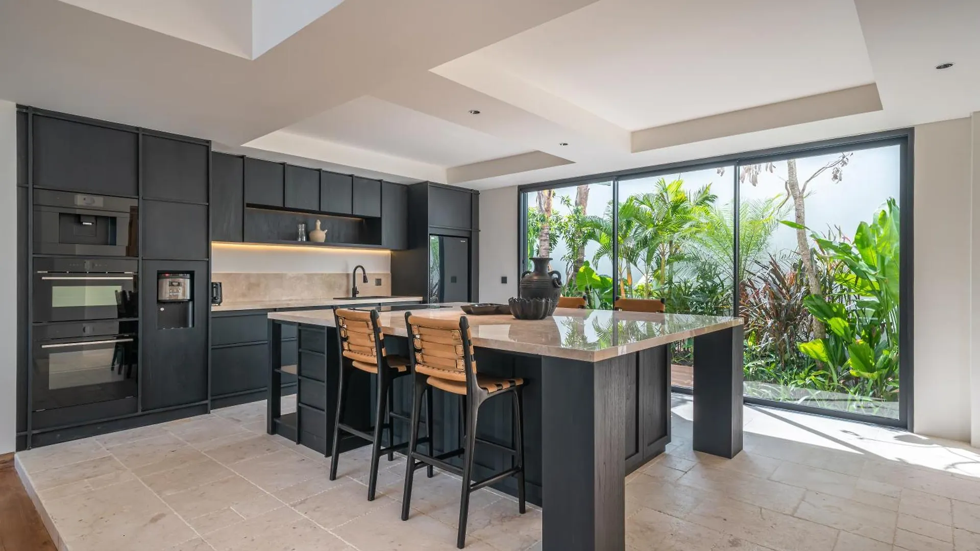 Villa Moana - Incredible 2Br Villa Next To The Beach In Canggu